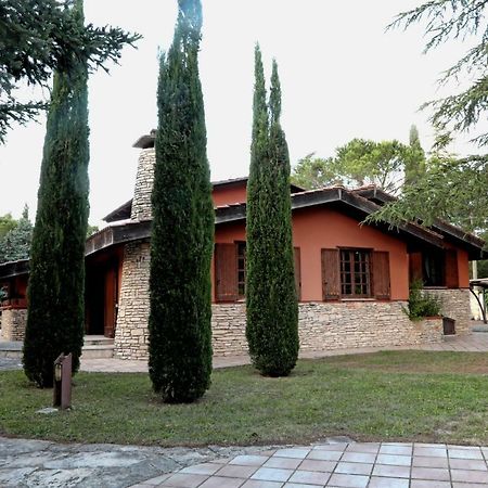 I Lari Castel Del Monte Bed & Breakfast Кастел дел Монте Екстериор снимка