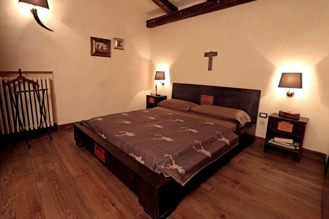 I Lari Castel Del Monte Bed & Breakfast Кастел дел Монте Екстериор снимка