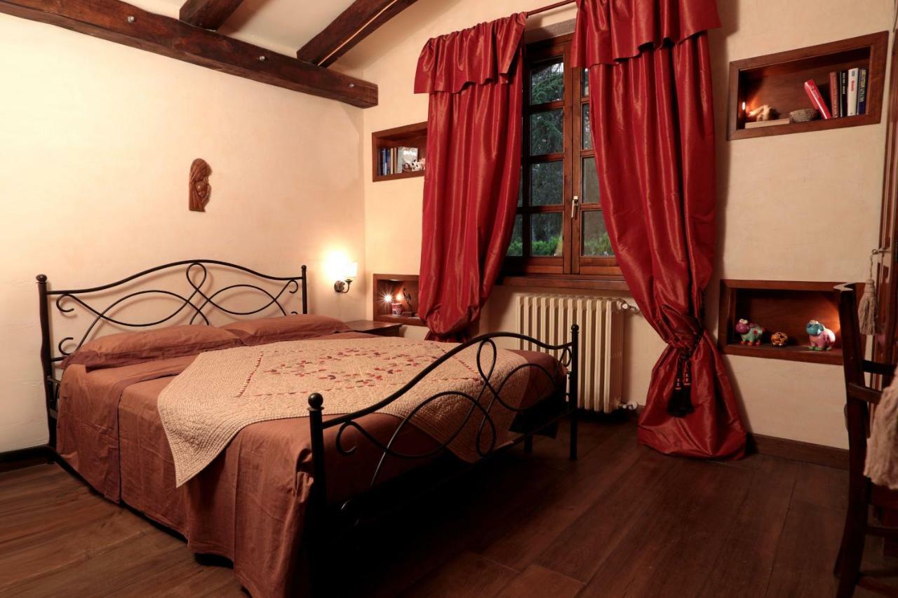 I Lari Castel Del Monte Bed & Breakfast Кастел дел Монте Екстериор снимка